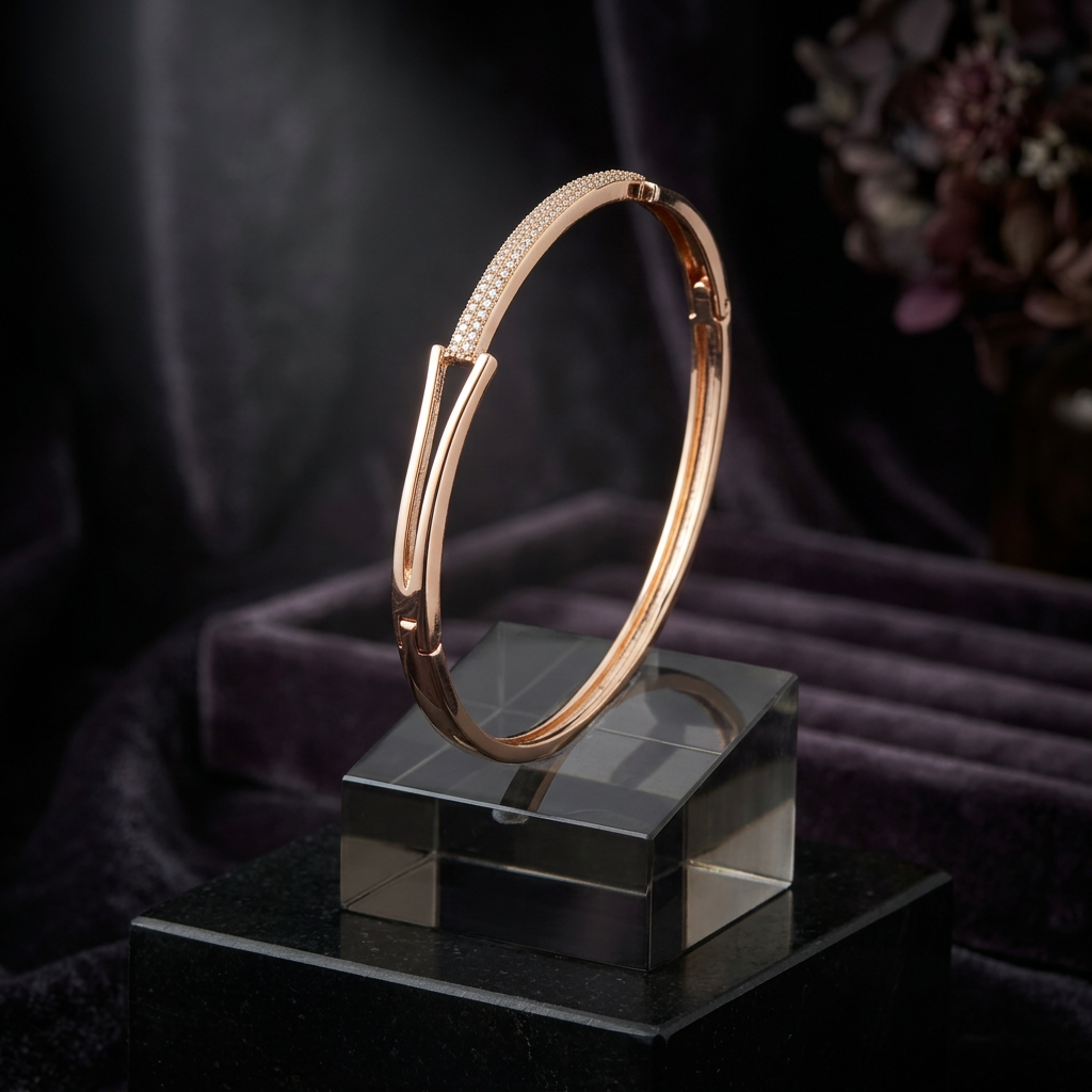 Luxe Bypass Motif Open Bracelet