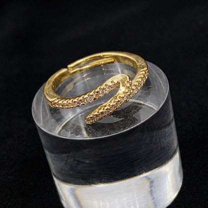 Modern Vanki Design Statement Ring