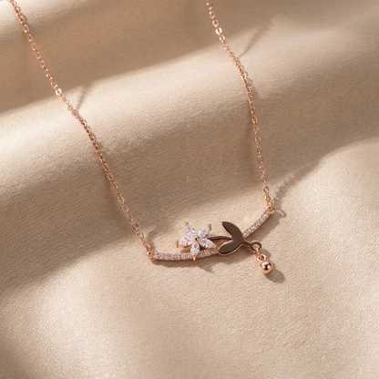 Modern Minimal Nature Motif Necklace