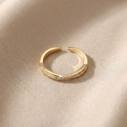 Adjustable Criss-Cross Wave Ring