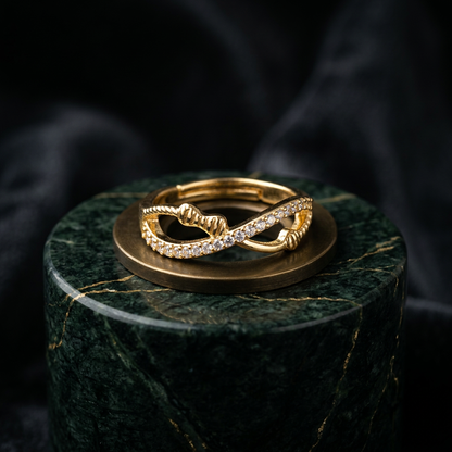 Adjustable Intertwined Ring