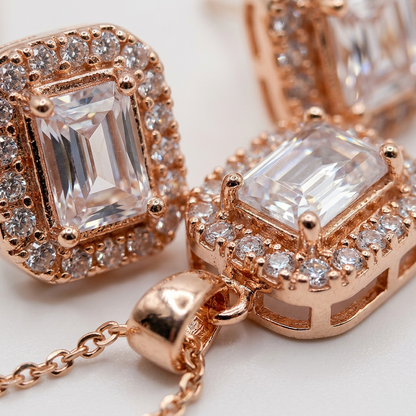 Solitaire Halo Pendant Set Round Studs.