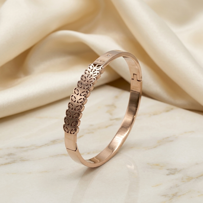 Polished Stainless Steel Hinged Bracelet
