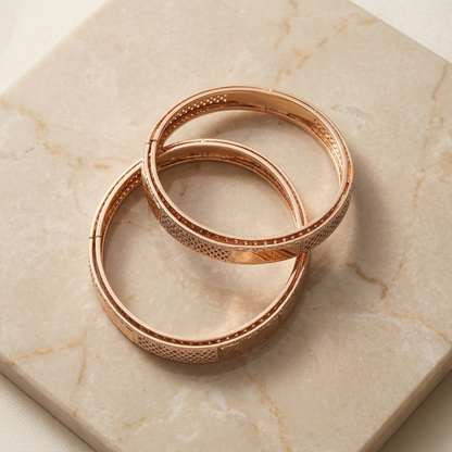 Fancy Daily Wear Bracelet with CNC Crafted Patterns
